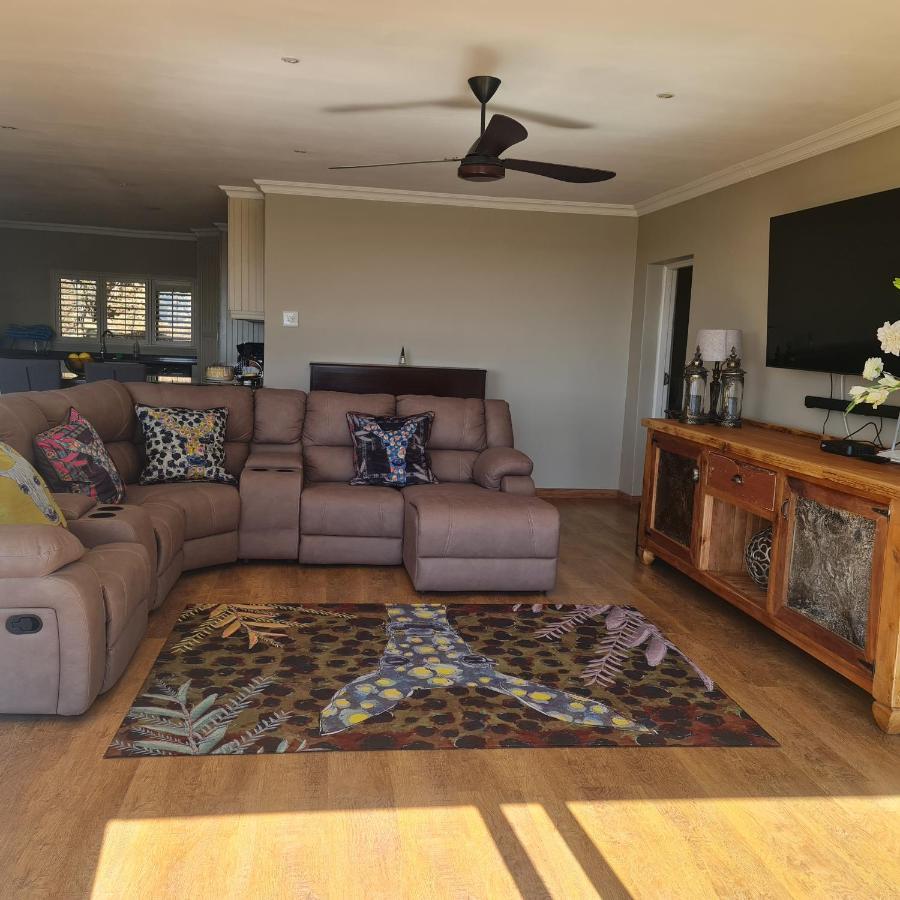 Luxury With Breathtaking Views Of Champagne Valley Bergview